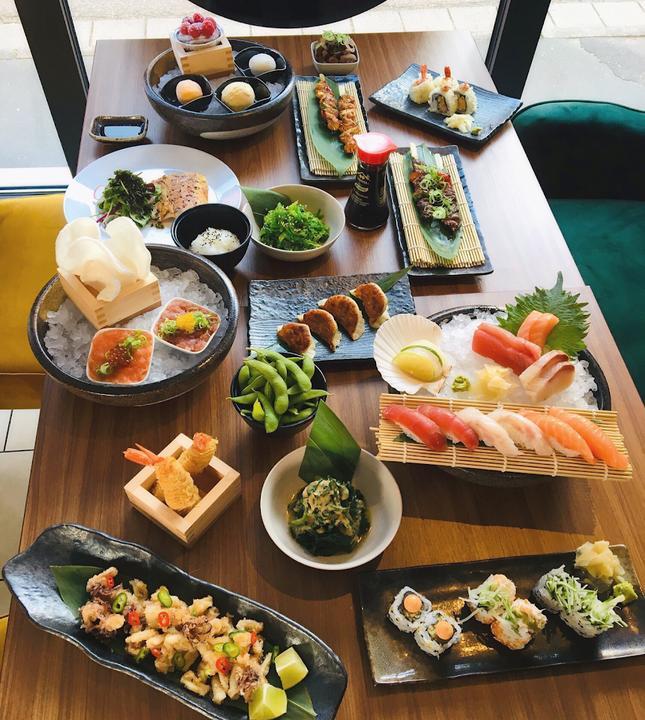 Luki Sushi Lounge